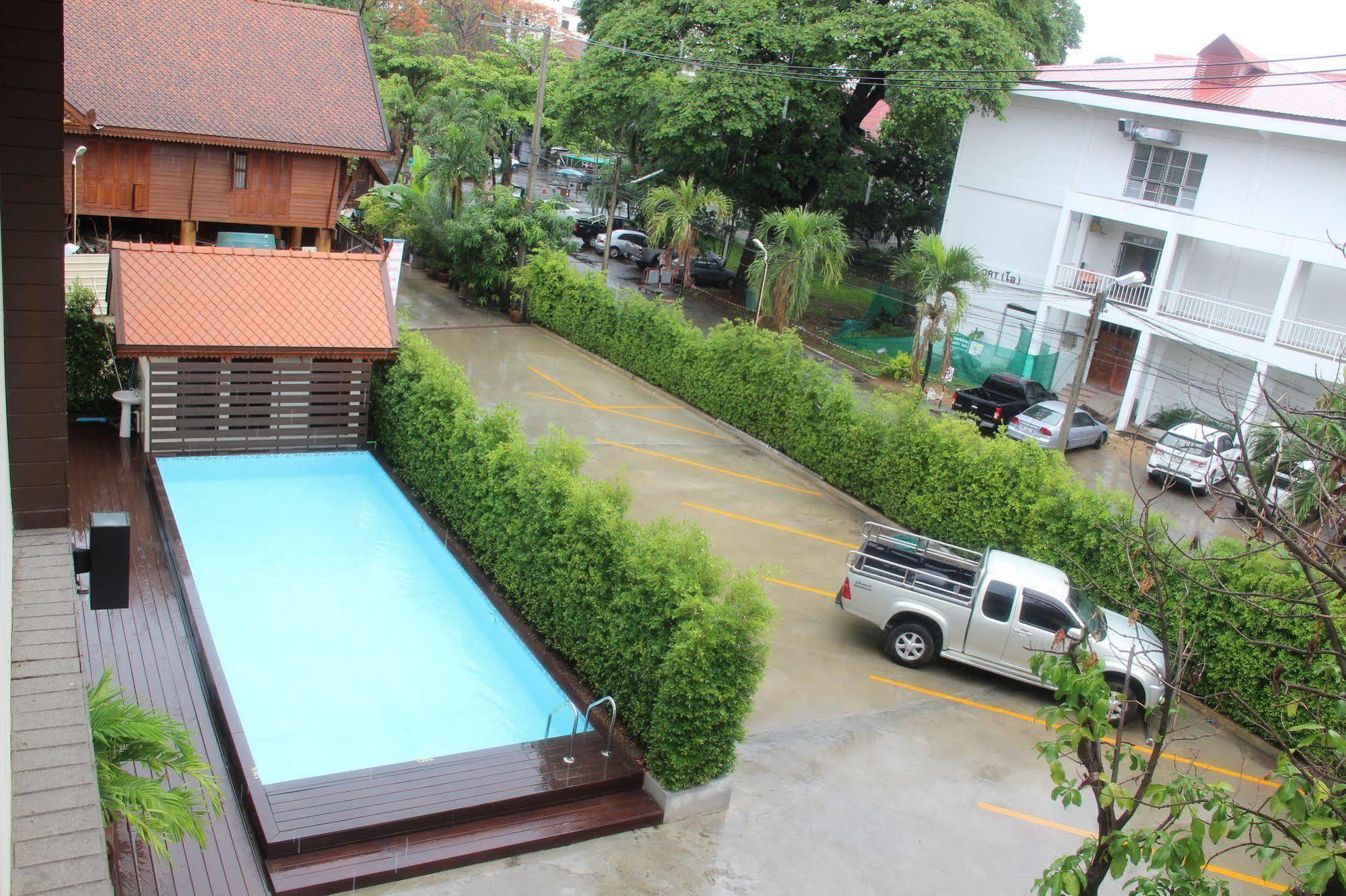Monmuang Hotel Csiangmaj Kültér fotó