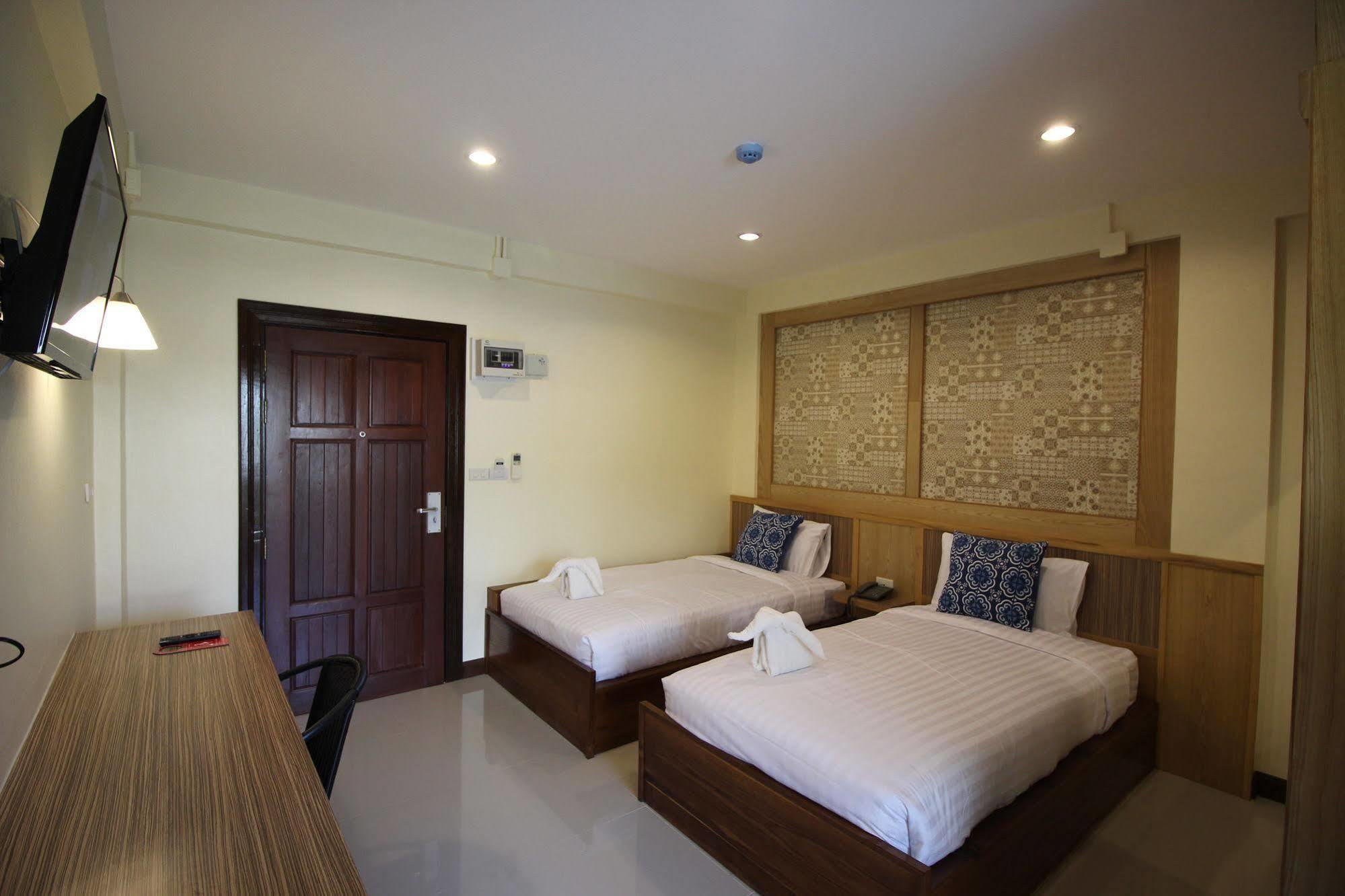 Monmuang Hotel Csiangmaj Kültér fotó